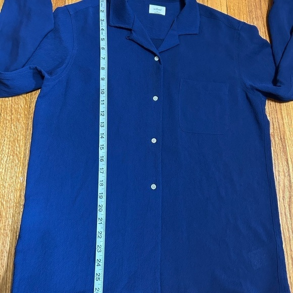 Wilfred Free Aritzia Shirt Women XS Oversized Solid Blue Button-Up Long Sleeve - Picture 3 of 8